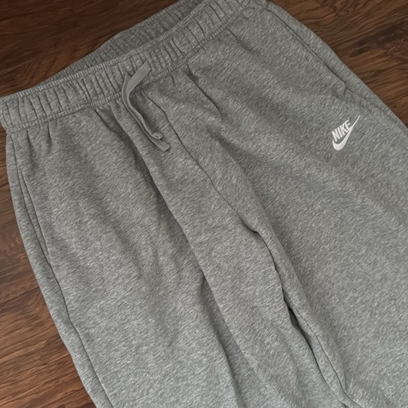 Nike Sportwear Club Fleece Sweatpants - Picture 5 of 7
